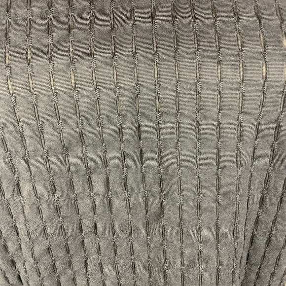 Richard Malcolm sleeveless shirt - Picture 3 of 5